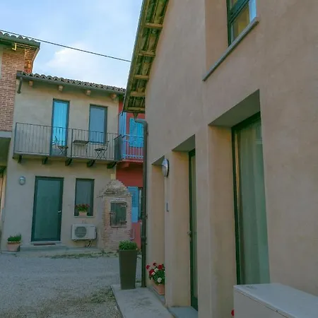 Daire Al Centro Del Borgo Guarene