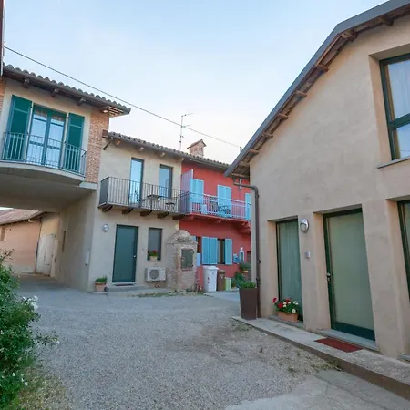 Al Centro Del Borgo Apartment Guarene