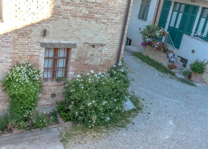 Al Centro Del Borgo 구아레네